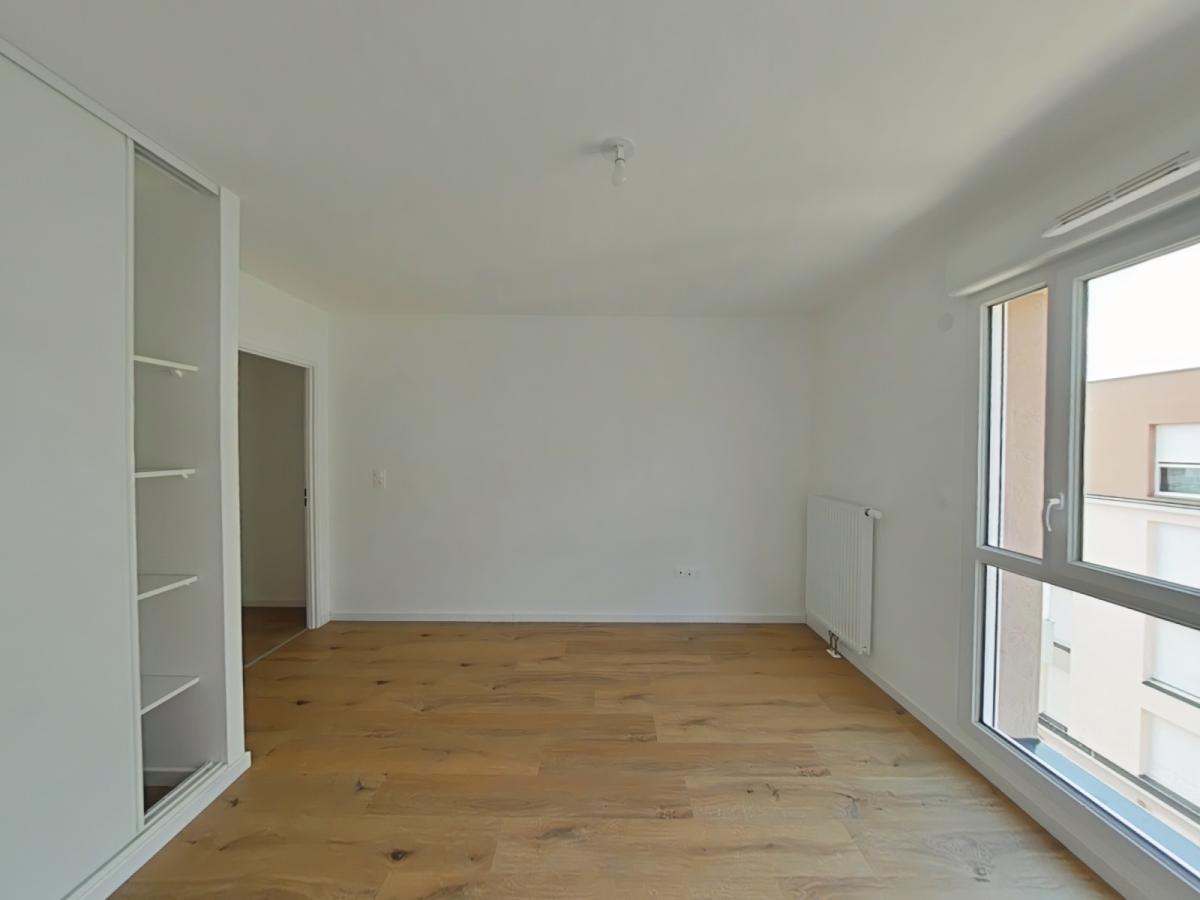 
																																							2 pièces - 
																																						2ème étage - 47m² - 671,99 € - Photo #4