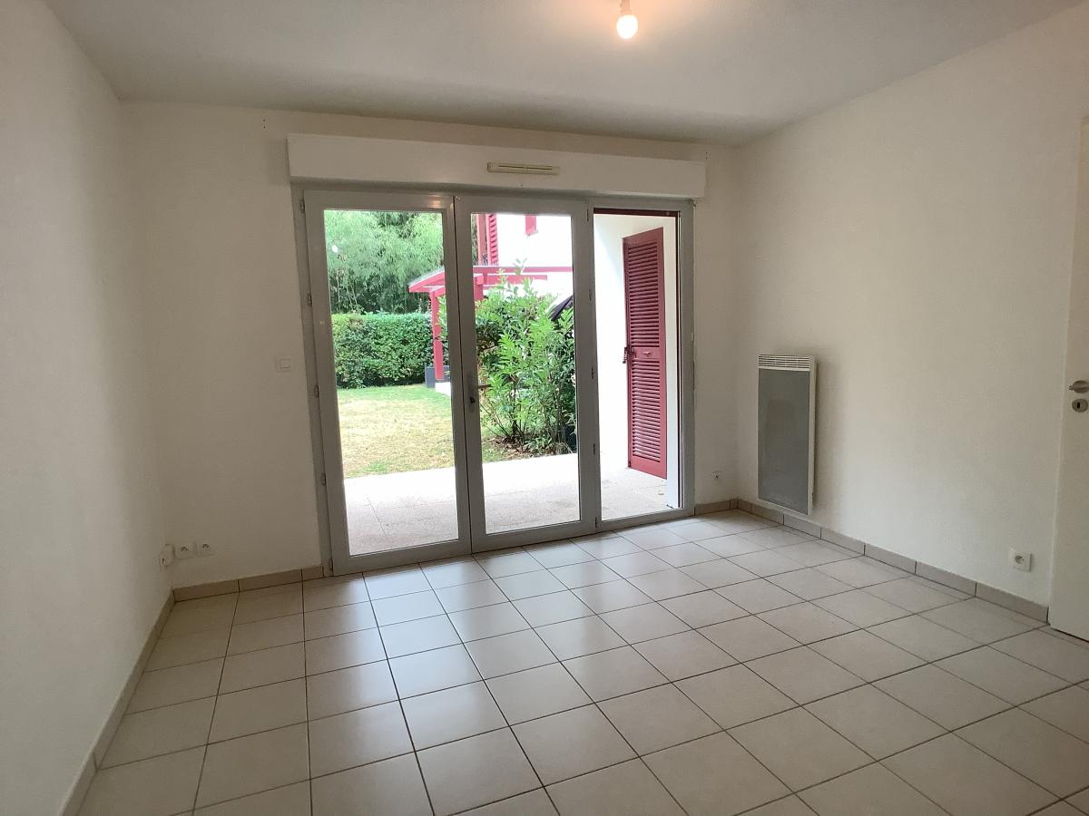 
																																							2 pièces - 
																																						RDC - 40m² - 195 000 € - Photo #3