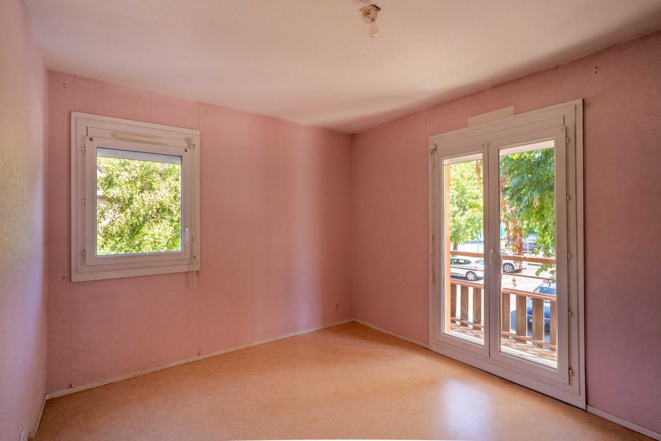 
																																							3 pièces - 
																																						1er étage - 67m² - 120 000 € - Photo #6