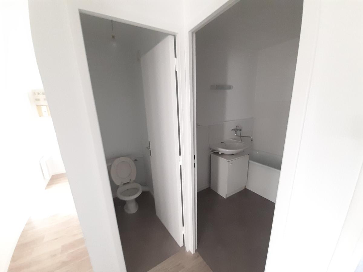 
																			4 pièces - 
																		1er étage - 88m² - 119 000 € - Photo #6