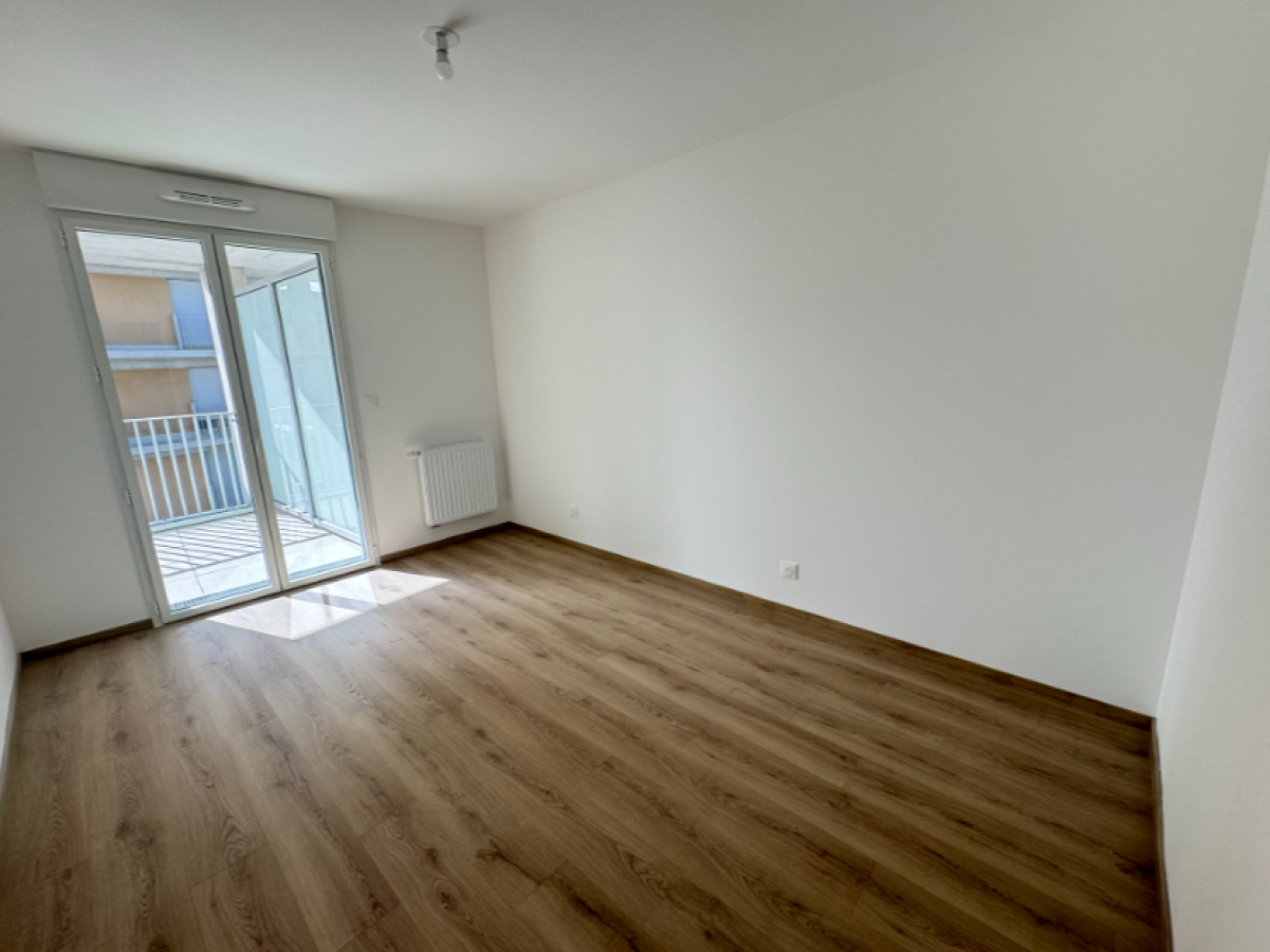 
																			2 pièces - 
																		3ème étage - 47m² - 750,27 € - Photo #3