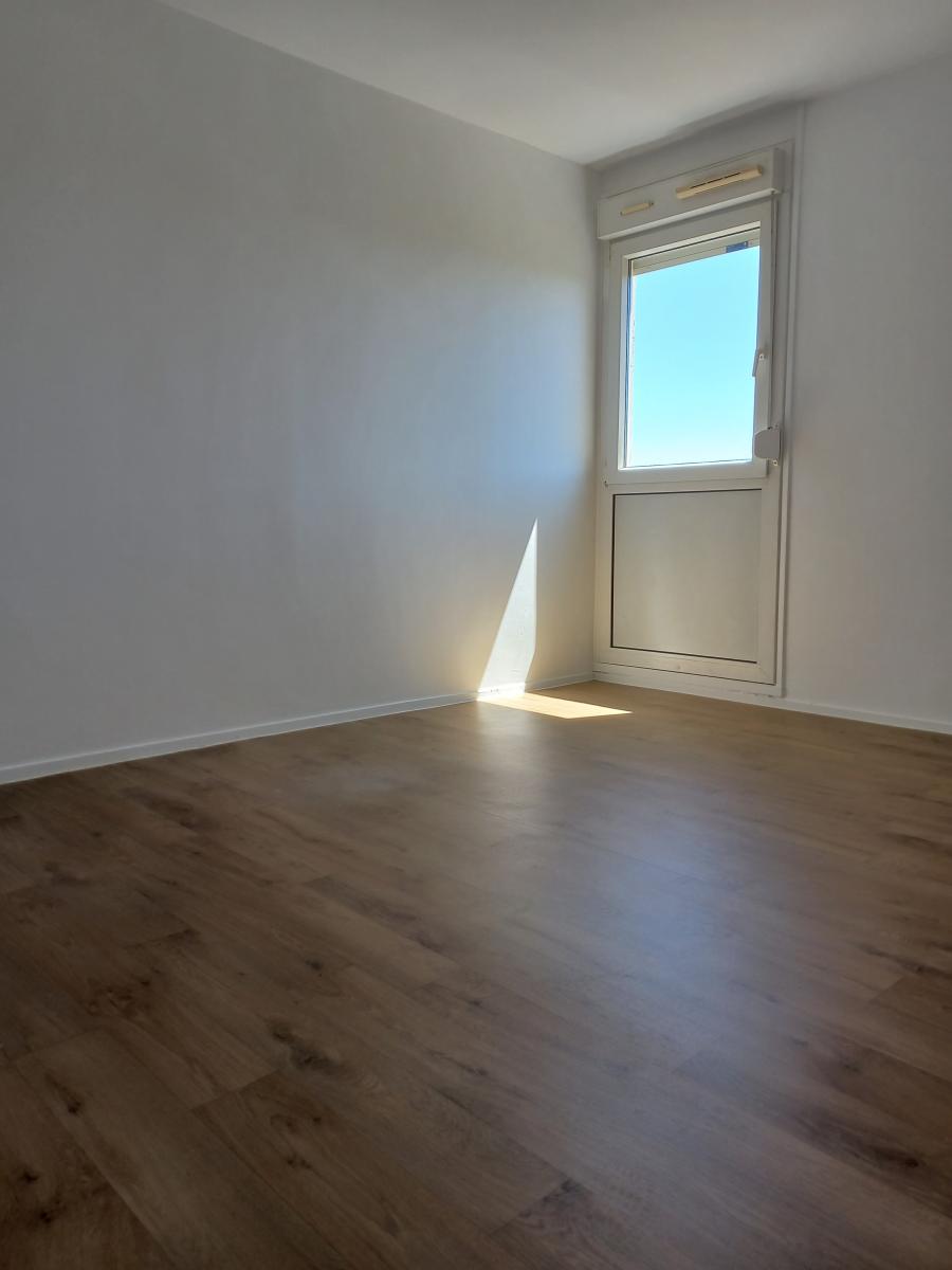 
																																							3 pièces - 
																																						2ème étage - 59m² - 713,24 € - Photo #5