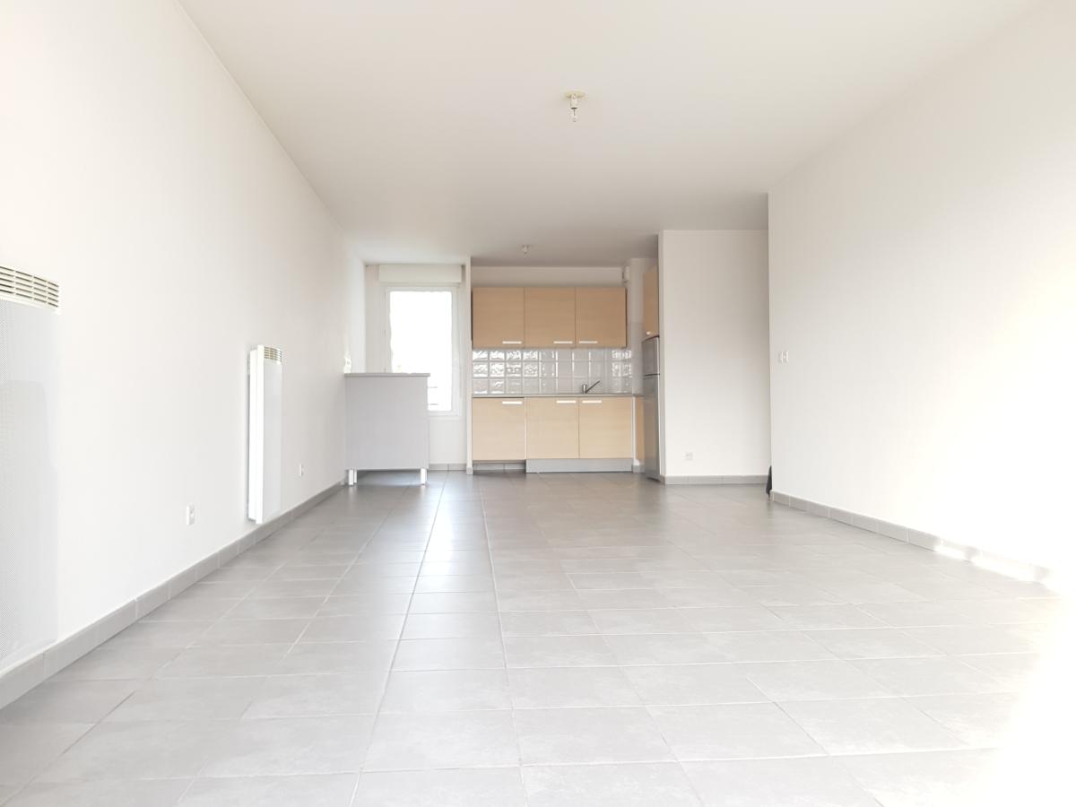 
																																							2 pièces - 
																																						2ème étage - 45m² - 749,21 € - Photo #1