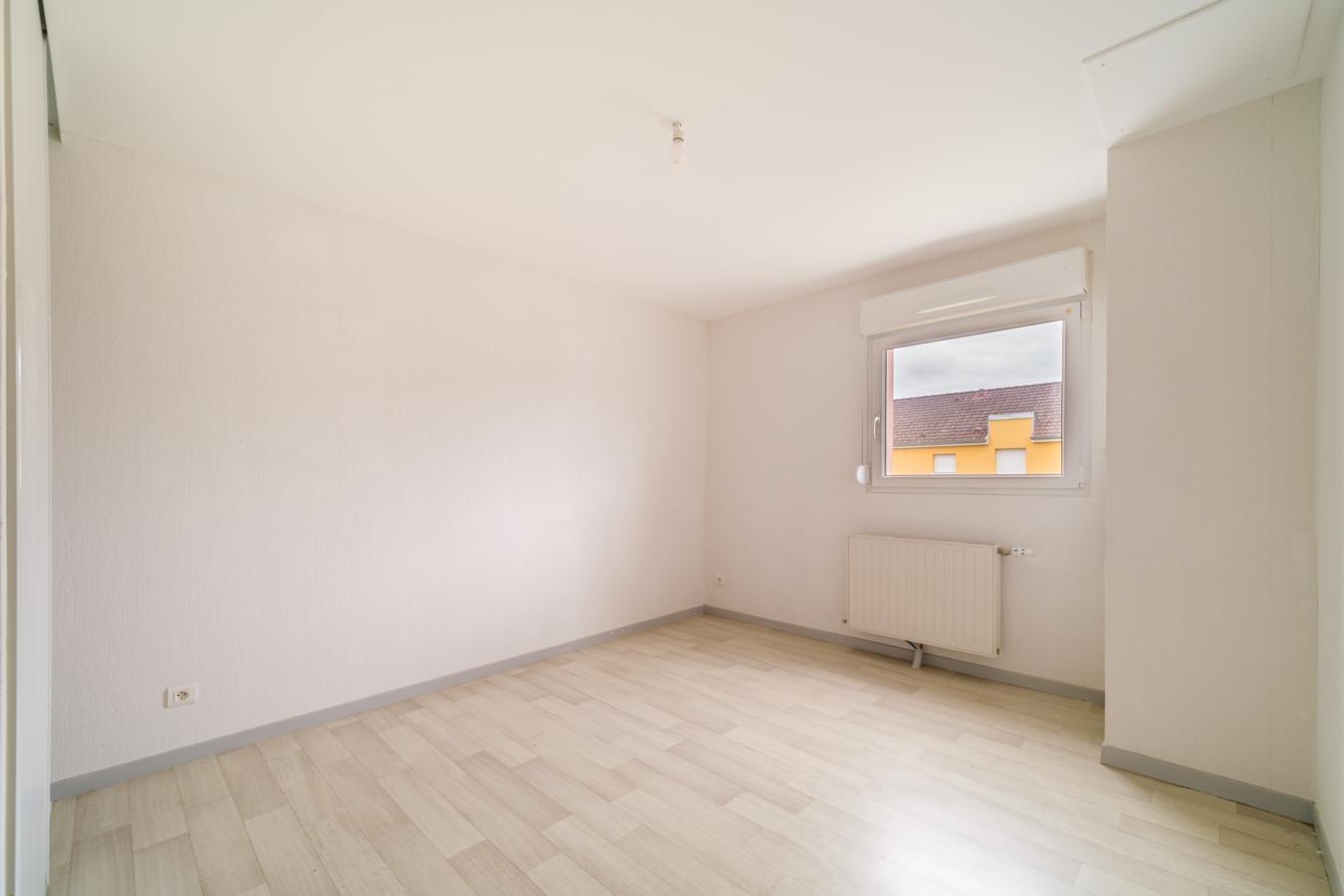 
																			5 pièces - 
																		RDC - 107m² - 146 455 € - Photo #3