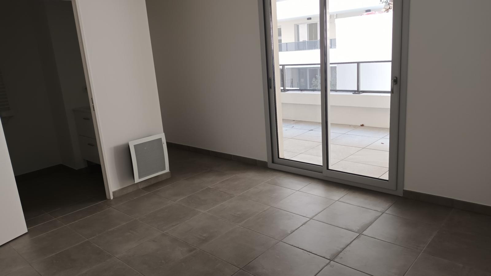
																																							2 pièces - 
																																						2ème étage - 46m² - 889,75 € - Photo #6
