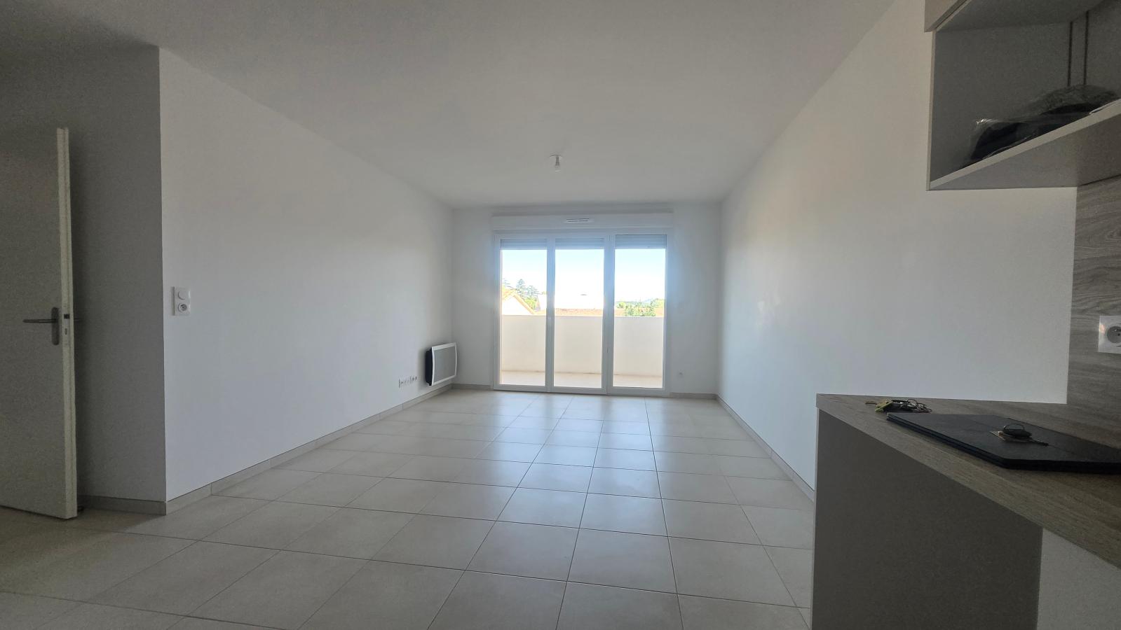 
																																							3 pièces - 
																																						1er étage - 61m² - 905,17 € - Photo #2