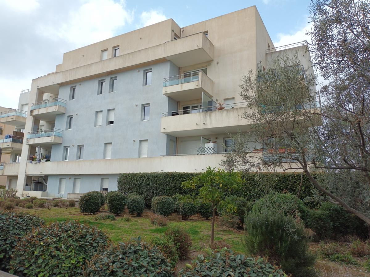2 pièces - 2ème étage - 43m² - 912,36 € - Photo #0