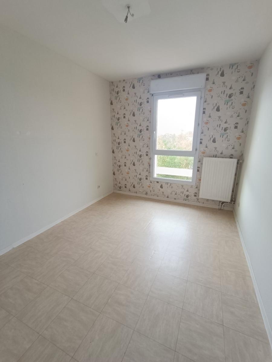 
																																							5 pièces - 
																																						RDC 330 000 € - Photo #4
