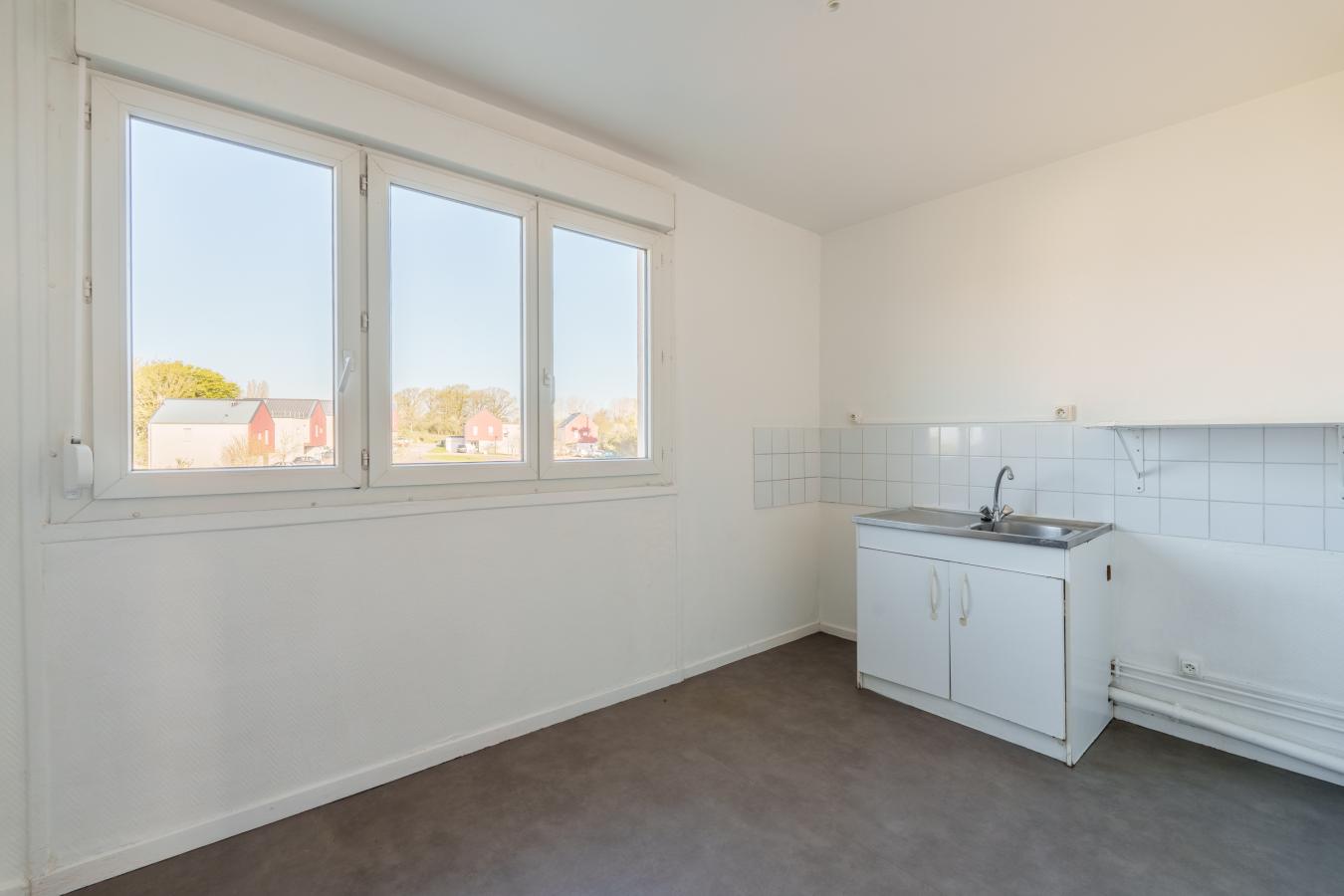 
																																							4 pièces - 
																																						3ème étage - 76m² - 531,15 € - Photo #2