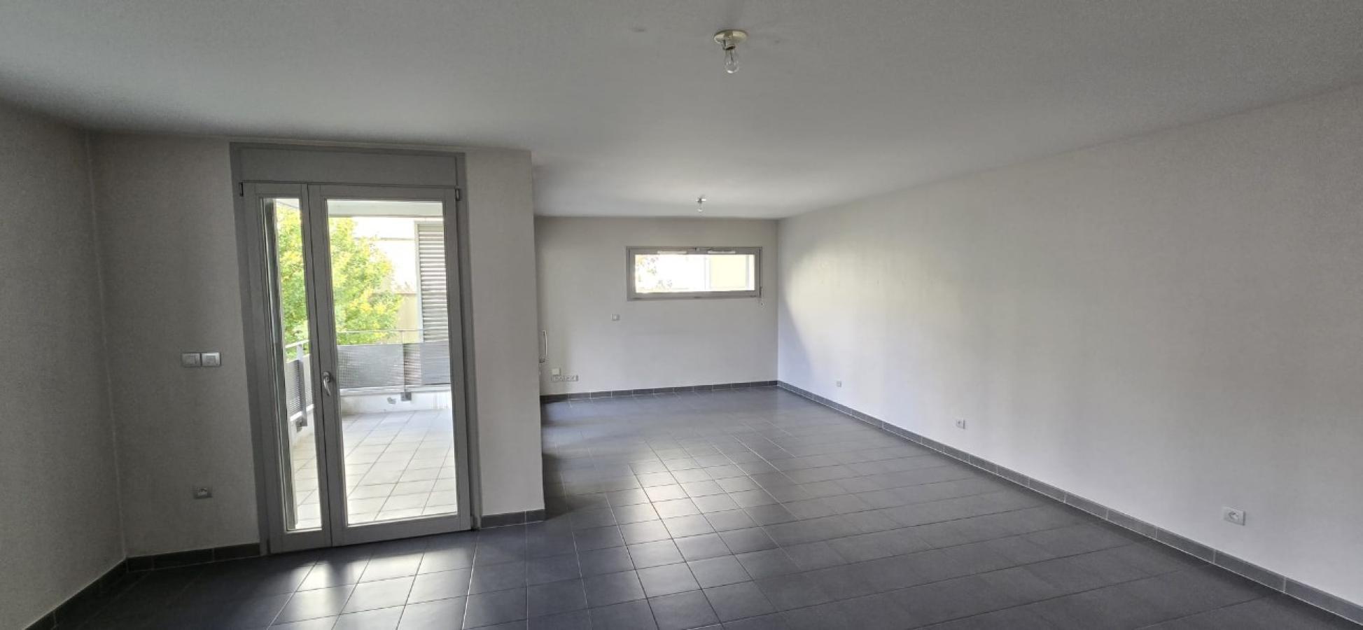 
																			3 pièces - 
																		1er étage - 85m² - 1 154,44 € - Photo #1