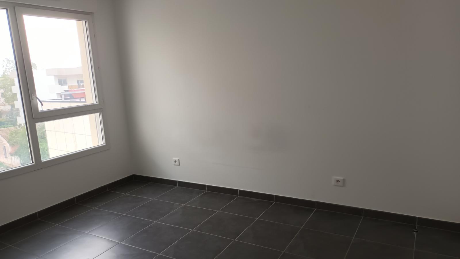 2 pièces - 1er étage - 44m² - 866,91 € - Photo #4