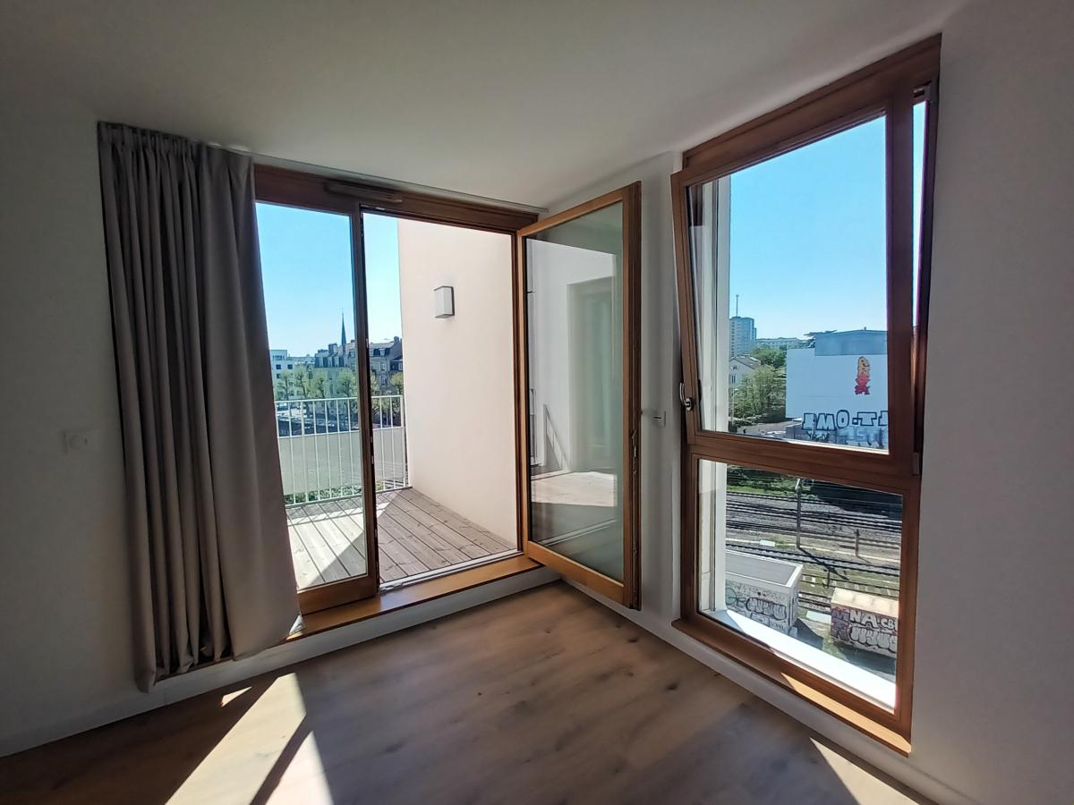 
																			2 pièces - 
																		5ème étage - 43m² - 783,00 € - Photo #0