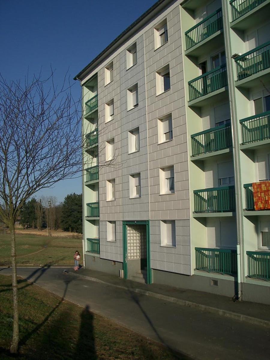 
																			3 pièces - 
																		RDC - 72m² - 588,25 € - Photo #0