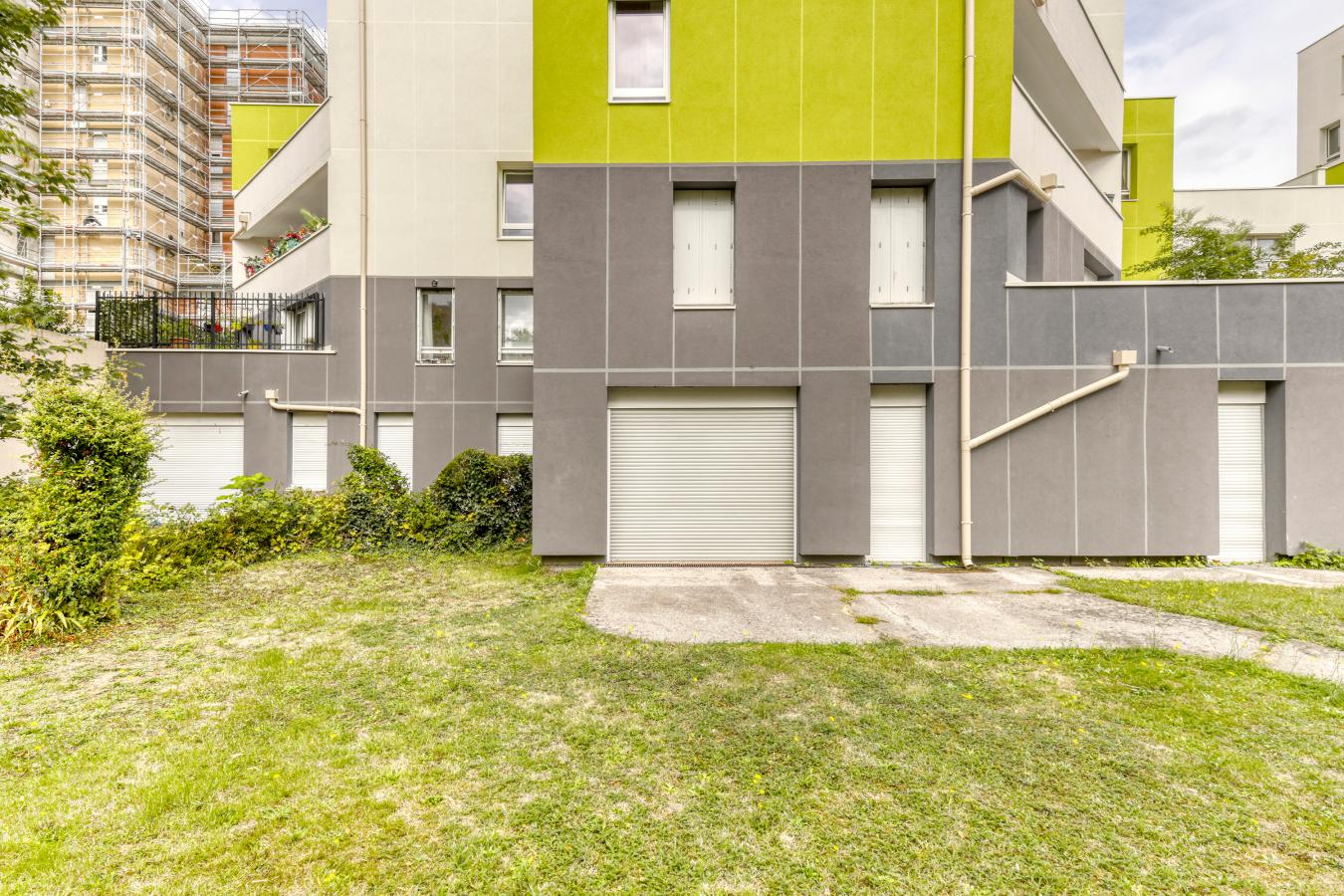 
																			2 pièces - 
																		RDC - 64m² - 143 000 € - Photo #5
