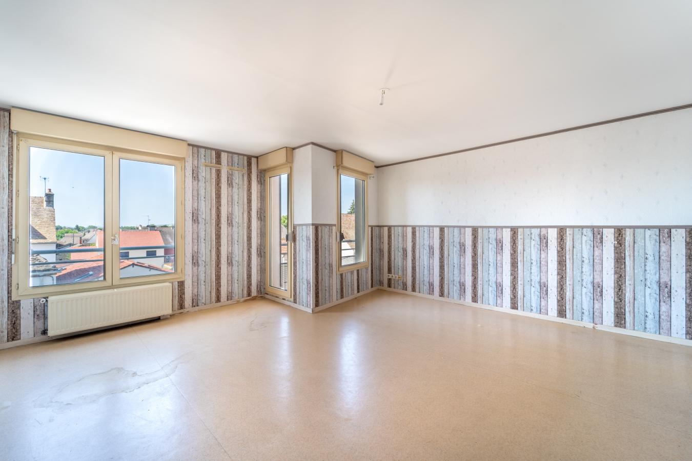 4 pièces - 2ème étage - 89m² - 867,03 € - Photo #1