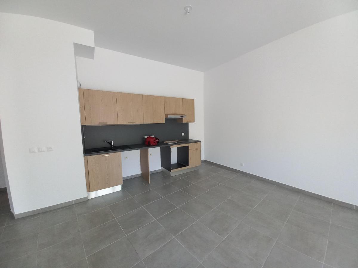 
																																							3 pièces - 
																																						4ème étage - 61m² - 1 154,33 € - Photo #1