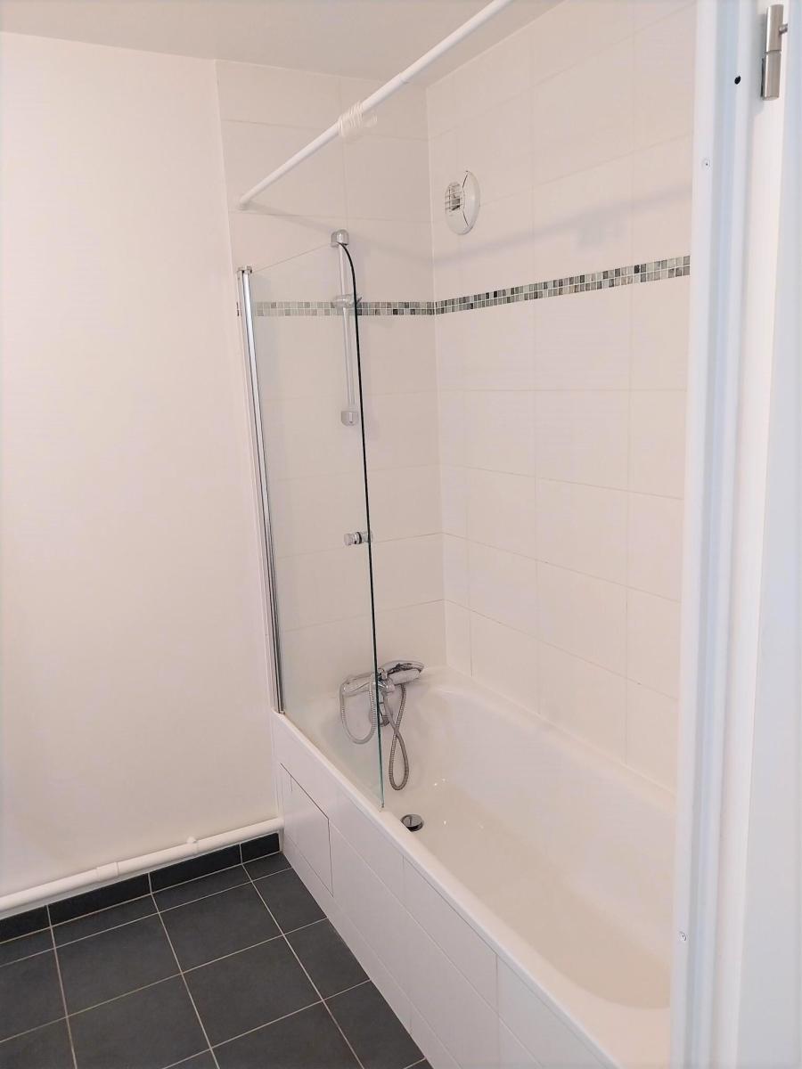 
																																							3 pièces - 
																																						3ème étage - 61m² - 1 101,64 € - Photo #2