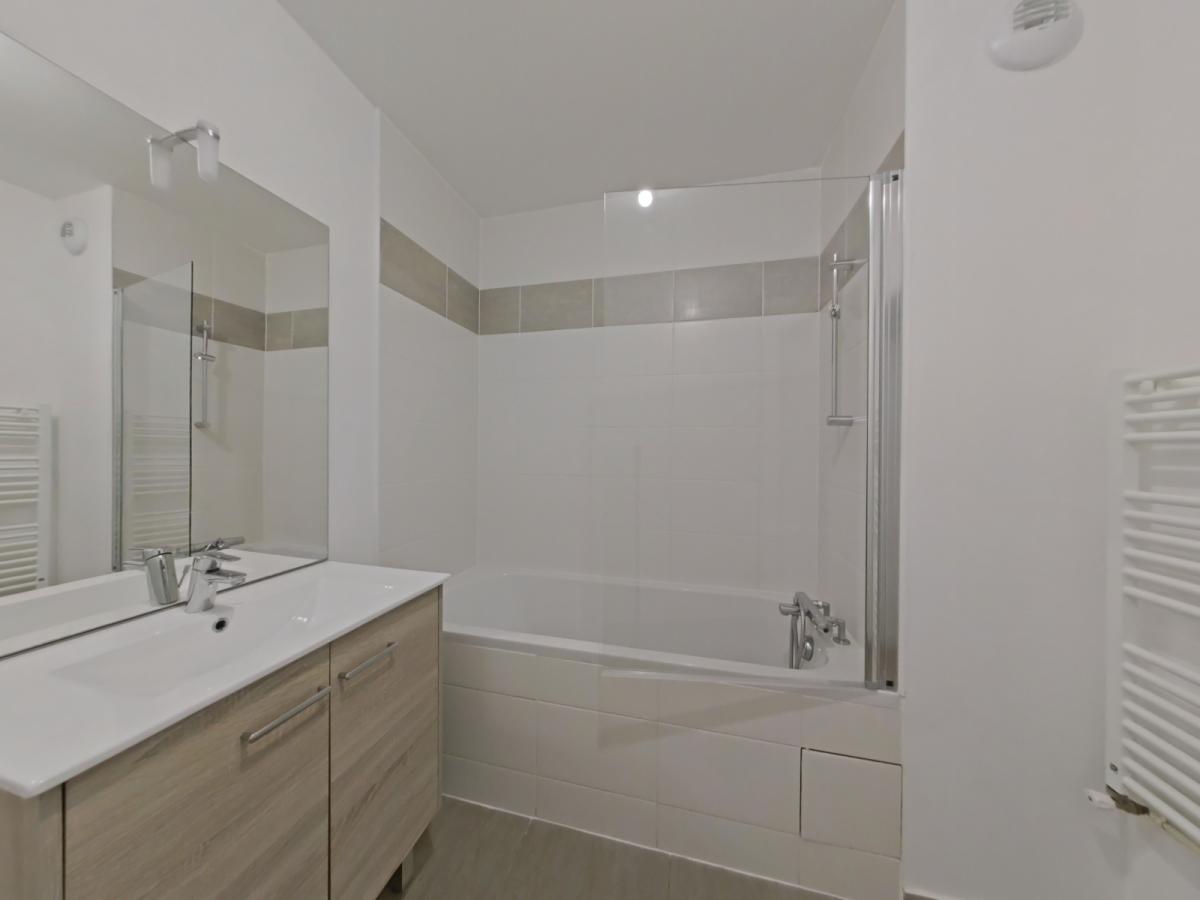
																																							3 pièces - 
																																						1er étage - 56m² - 622,89 € - Photo #6