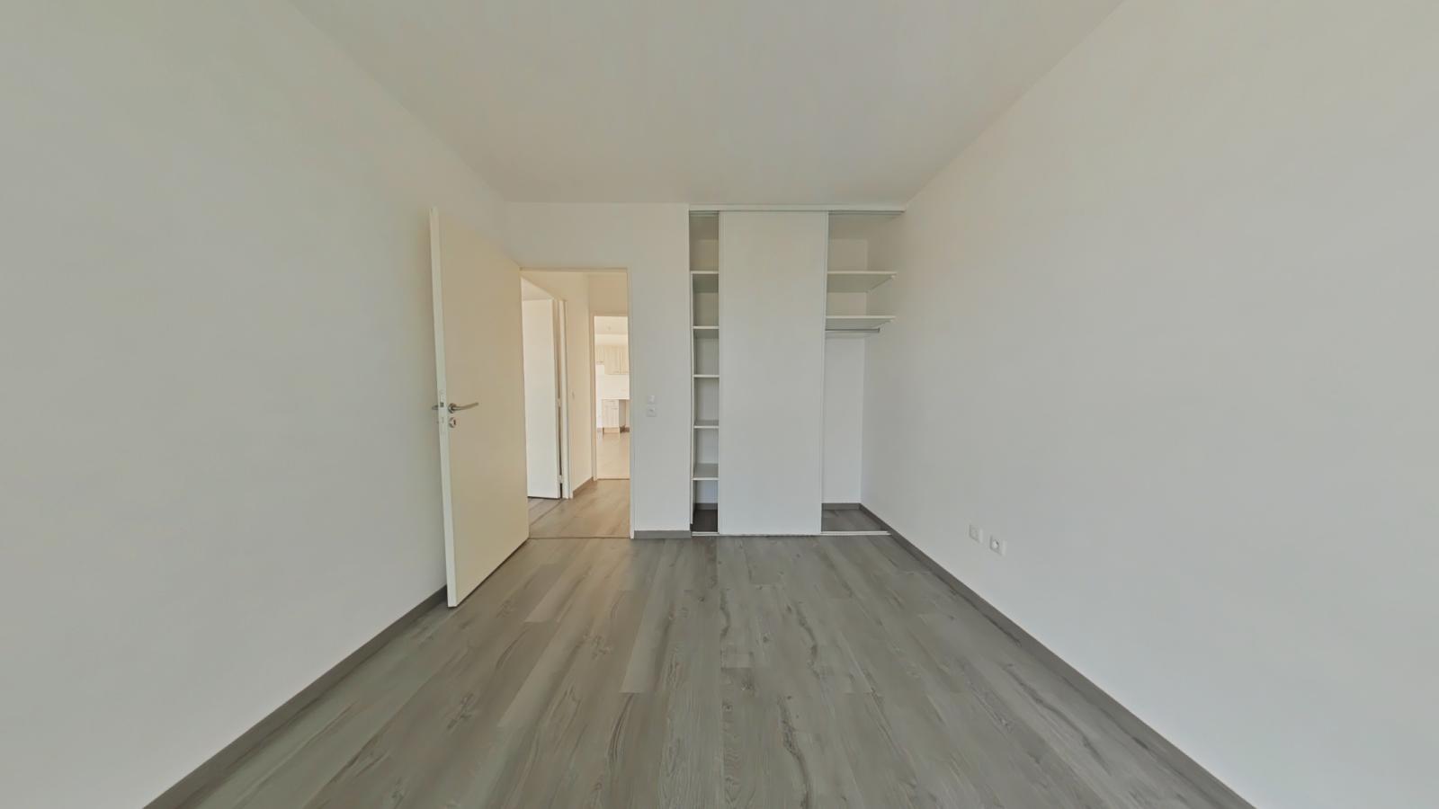 
																																							3 pièces - 
																																						11ème étage - 66m² - 894,52 € - Photo #3