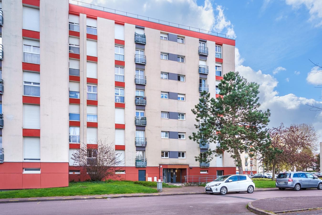 
																																							3 pièces - 
																																						7ème étage - 67m² - 596,01 € - Photo #5