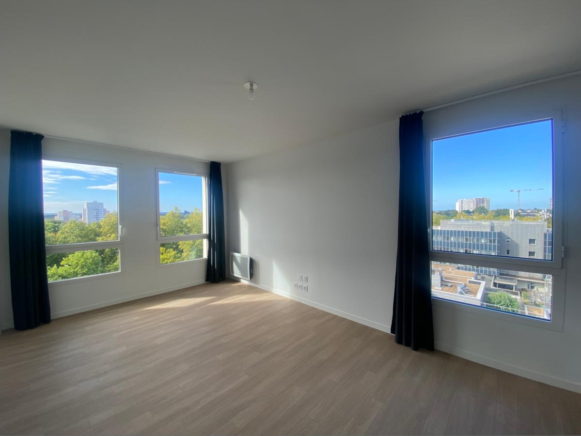 2 pièces - 7ème étage - 45m² - 702,43 € - Photo #0