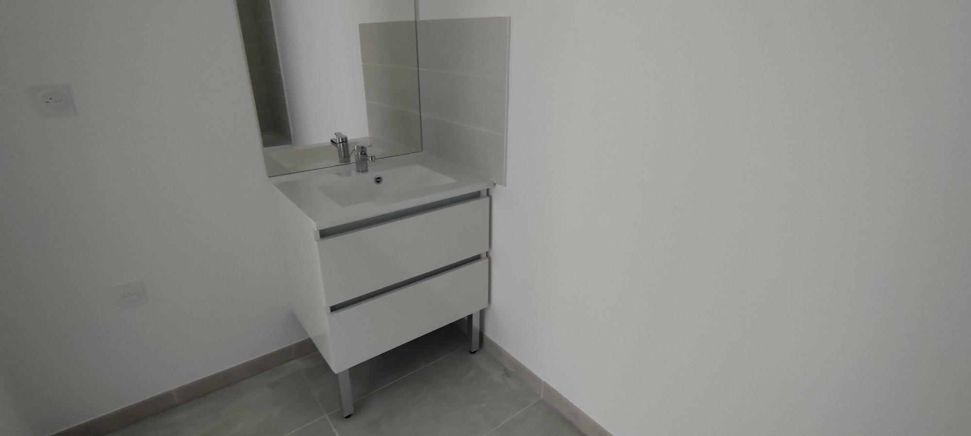 
																																							3 pièces - 
																																						RDC - 67m² - 826,61 € - Photo #5