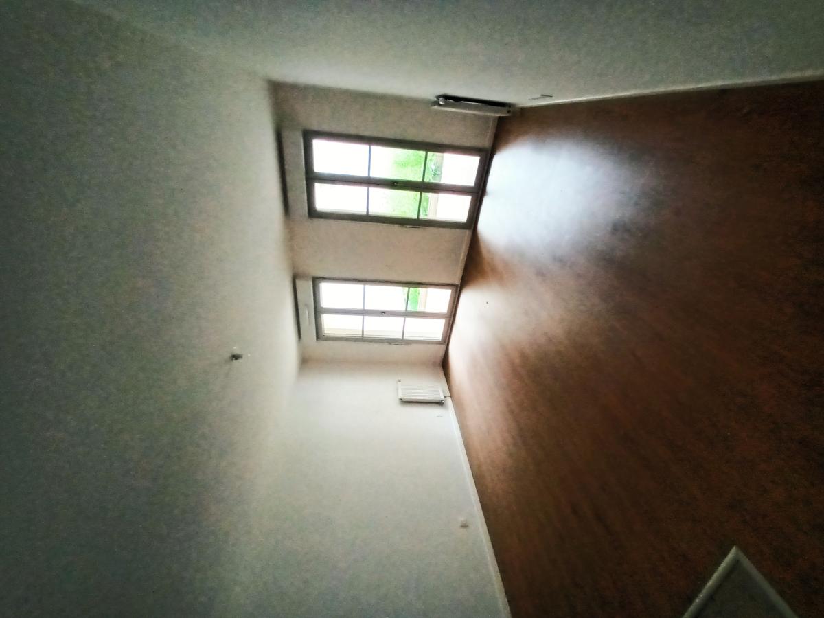 
																			1 pièce - 
																		RDC - 35m² - 1 044,87 € - Photo #2
