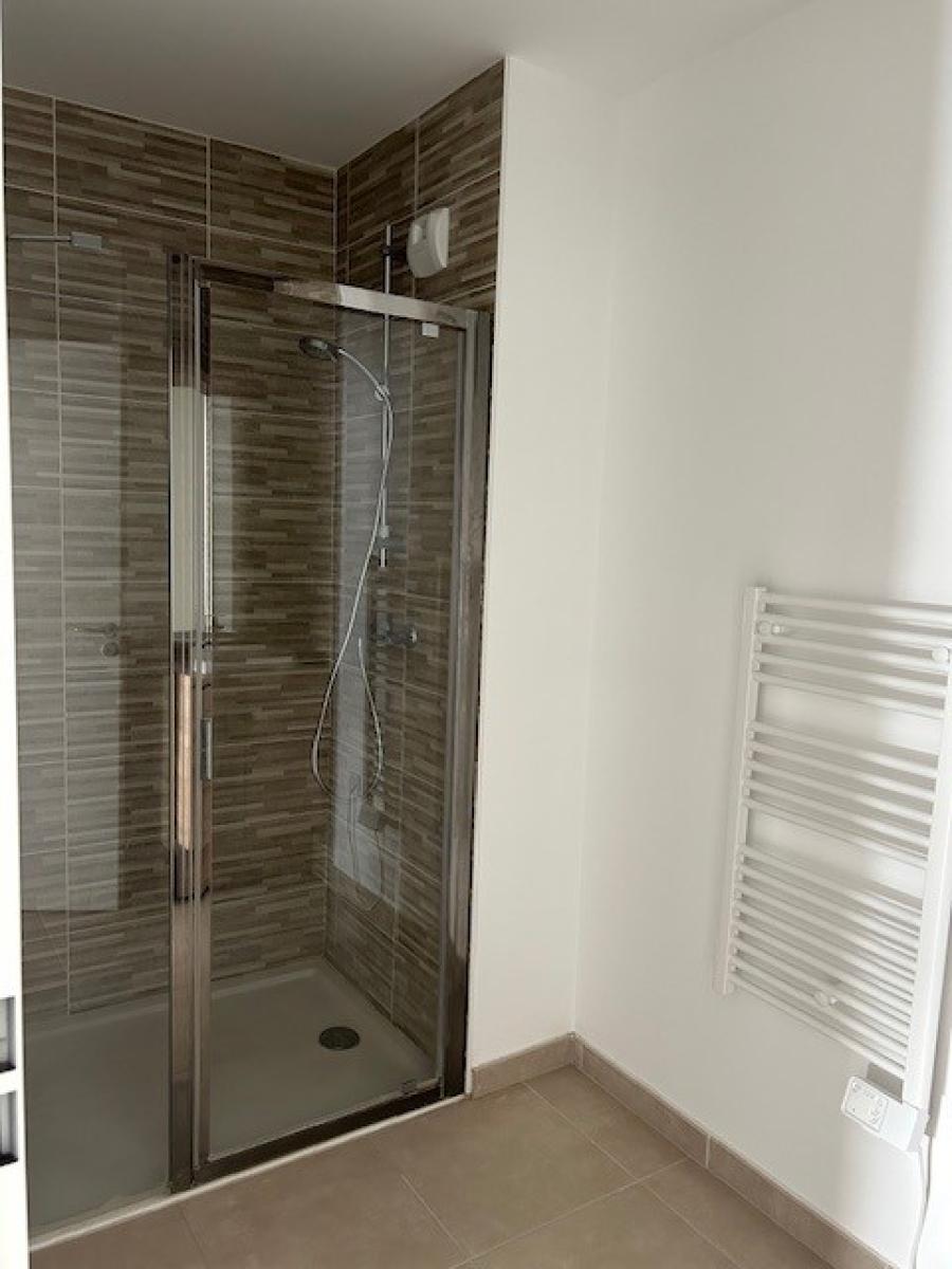 
																			3 pièces - 
																		3ème étage - 63m² - 743,85 € - Photo #1