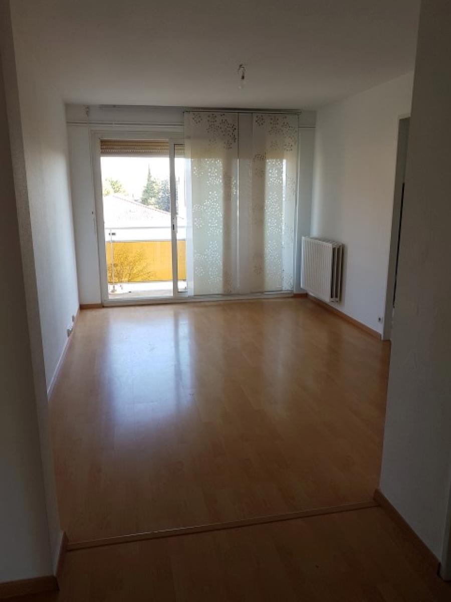
																			4 pièces - 
																		2ème étage - 66m² - 1 025,61 € - Photo #2