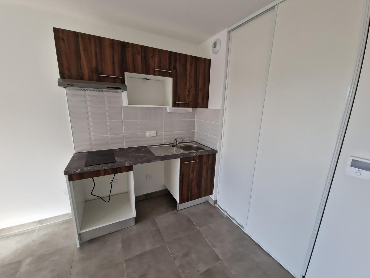 
																																							2 pièces - 
																																						RDC - 41m² - 495,89 € - Photo #2