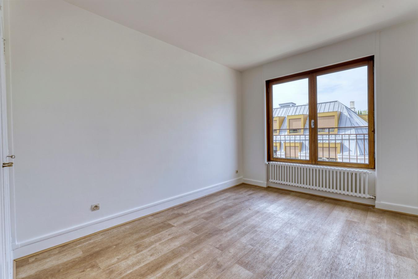 5 pièces - 7ème étage - 117m² - 4 200,04 € - Photo #5