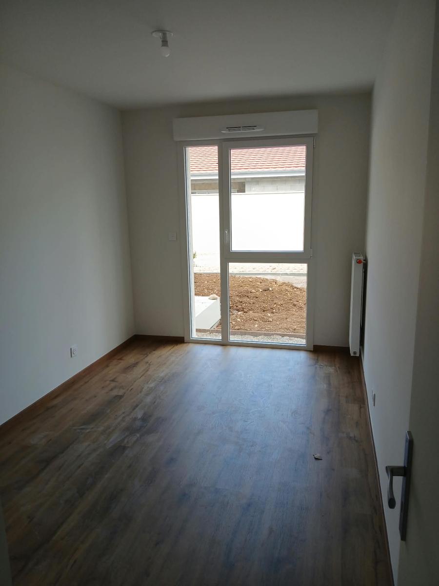 2 pièces - RDC - 41m² - 632,75 € - Photo #3