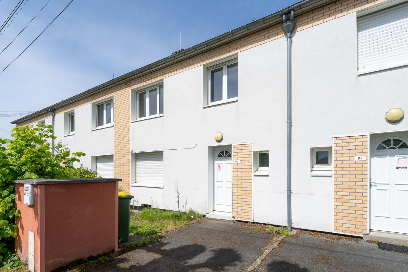 5 pièces - RDC - 80m² - 155 000 € - Photo #0
