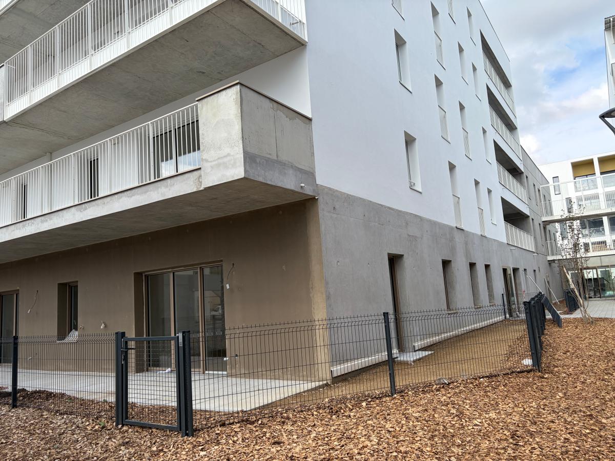 
																																							4 pièces - 
																																						RDC - 76m² - 1 081,61 € - Photo #6