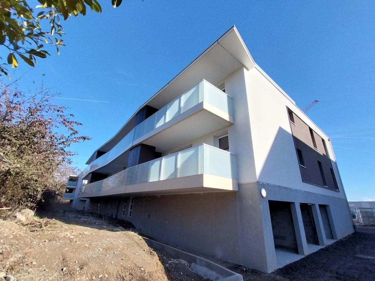 
																																							2 pièces - 
																																						1er étage - 42m² - 672,48 € - Photo #2