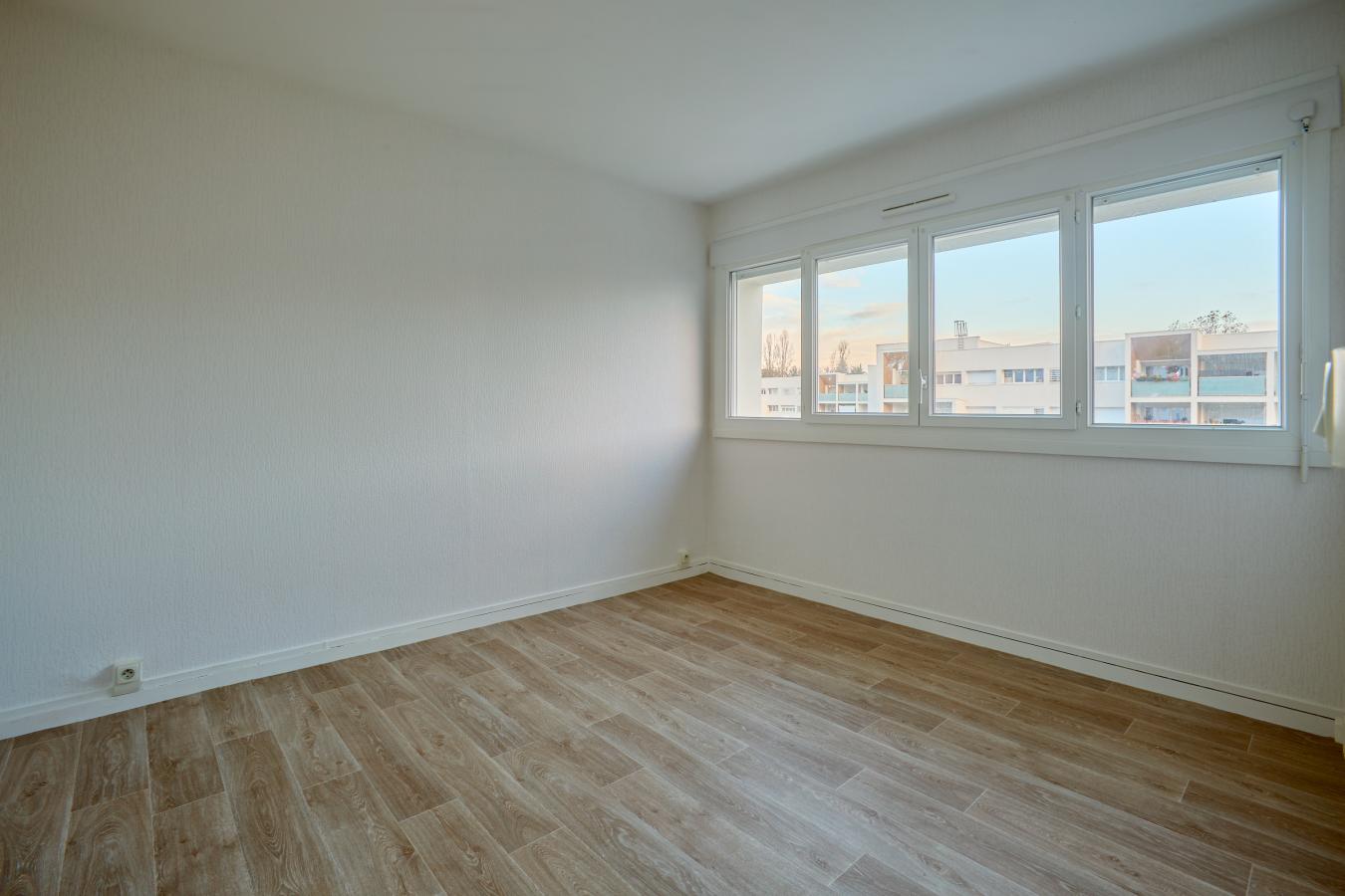 
																																							3 pièces - 
																																						RDC - 58m² - 789,54 € - Photo #3