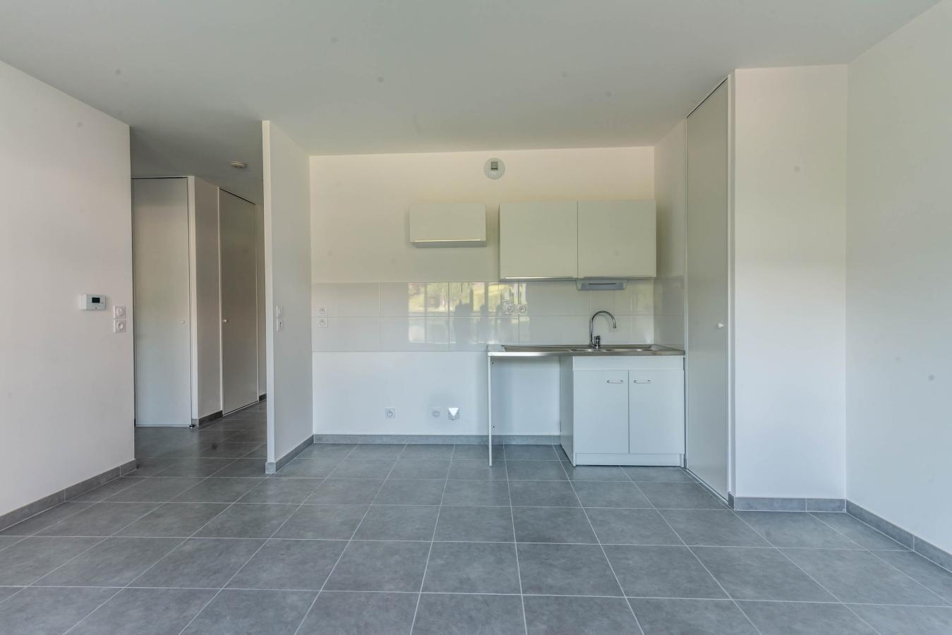 
																																							2 pièces - 
																																						1er étage - 44m² - 799,63 € - Photo #2