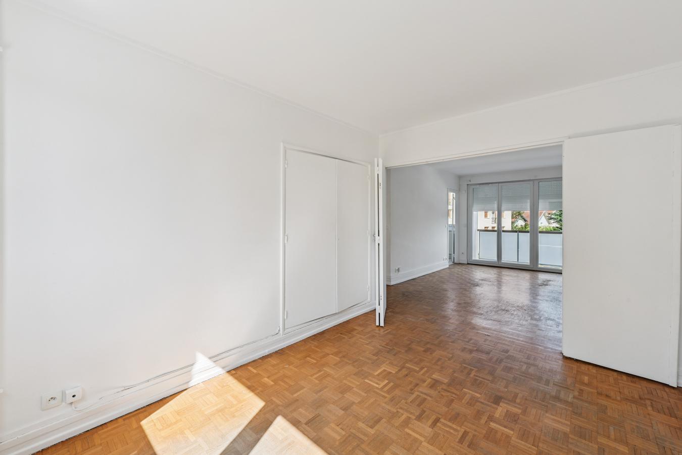 
																																							3 pièces - 
																																						RDC - 59m² - 1 406,51 € - Photo #4