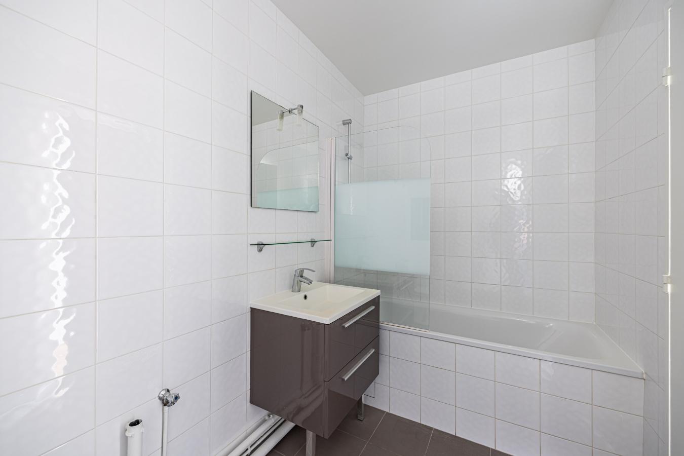 
																																							2 pièces - 
																																						9ème étage - 66m² - 630 000 € - Photo #4
