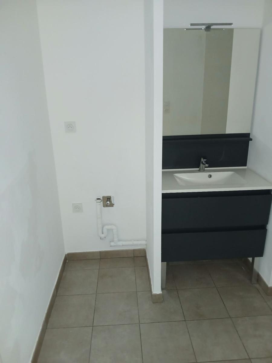 3 pièces - 2ème étage - 66m² - 948,45 € - Photo #5