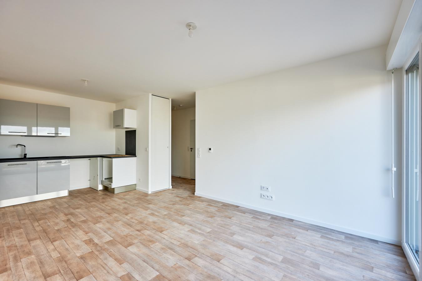 
																																							3 pièces - 
																																						RDC - 60m² - 811,68 € - Photo #3