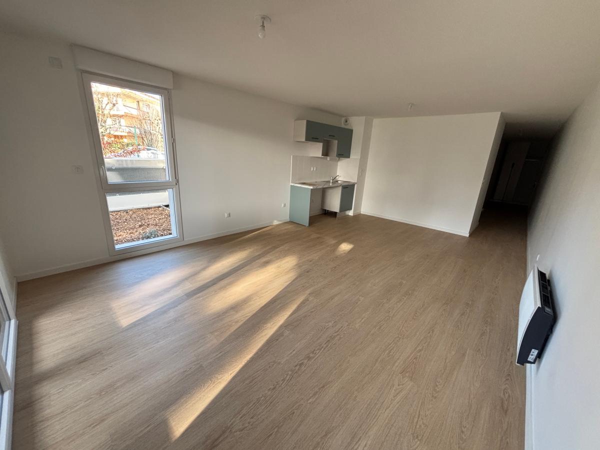 
																			2 pièces - 
																		RDC - 59m² - 695,75 € - Photo #3