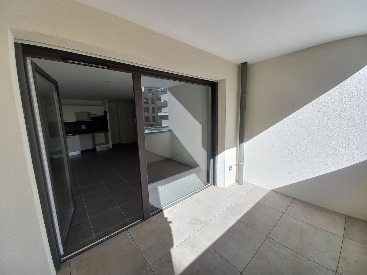 
																			3 pièces - 
																		1er étage - 67m² - 1 027,48 € - Photo #2