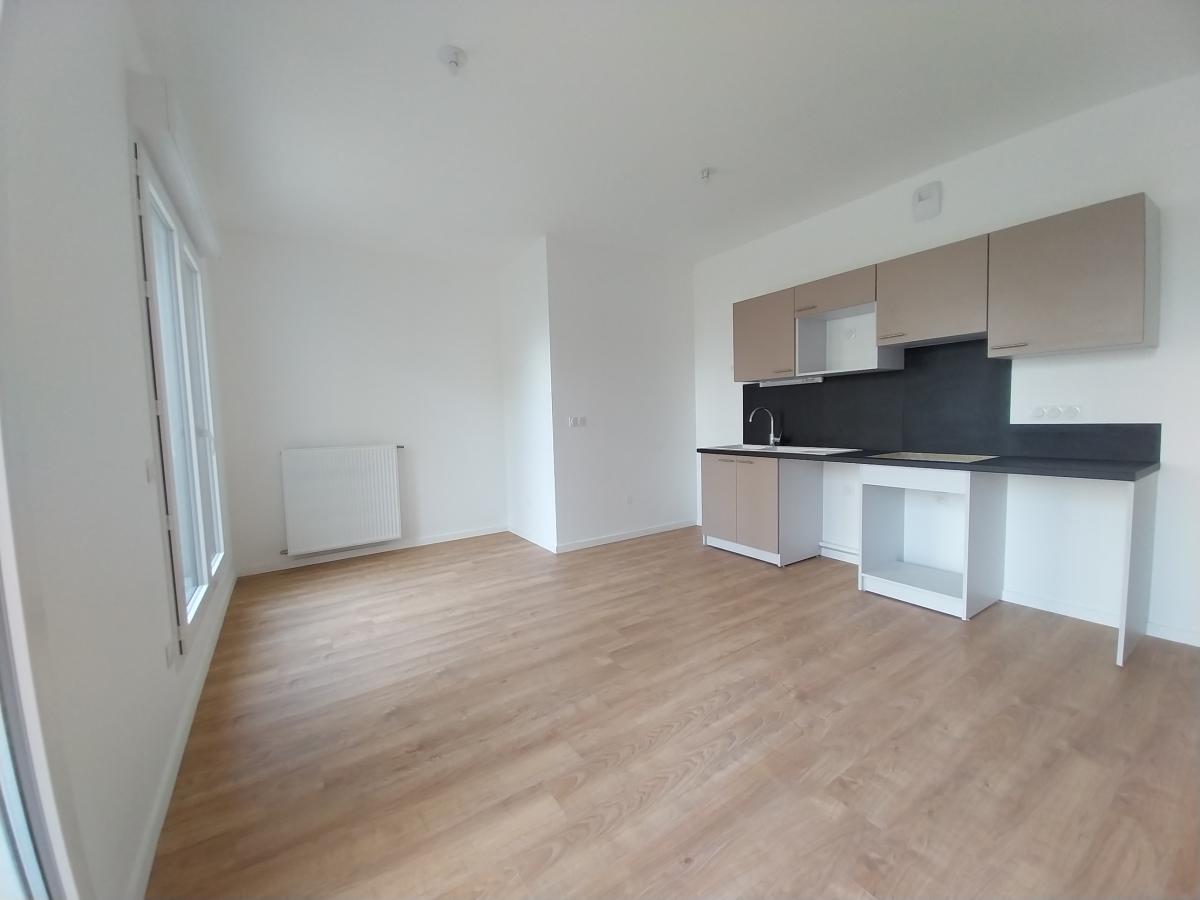 
																																							3 pièces - 
																																						7ème étage - 66m² - 897,47 € - Photo #3