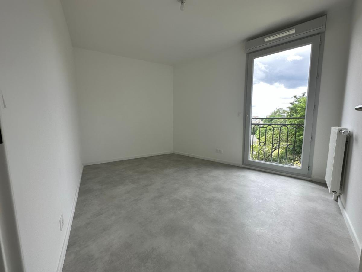 3 pièces - 1er étage - 60m² - 1 069,89 € - Photo #3