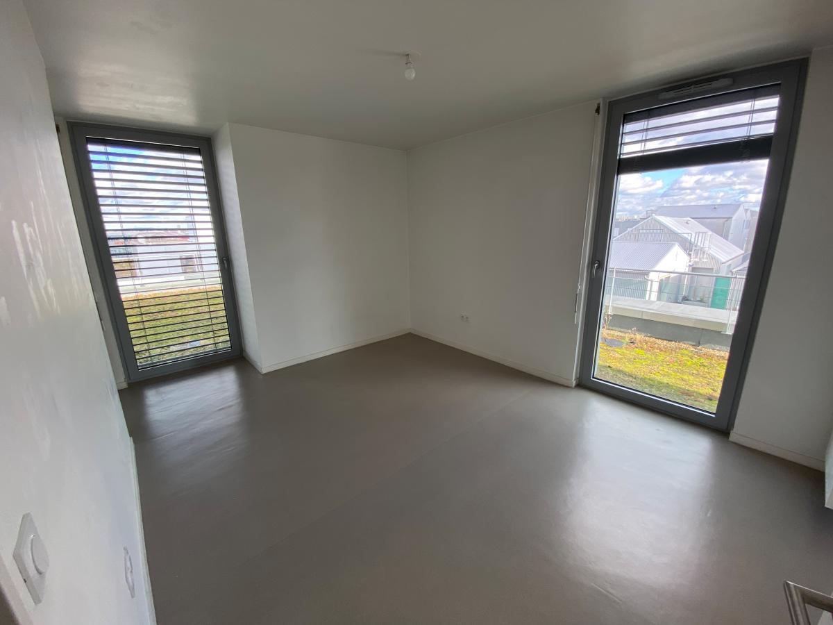 
																																							4 pièces - 
																																						6ème étage - 99m² - 2 210,66 € - Photo #4
