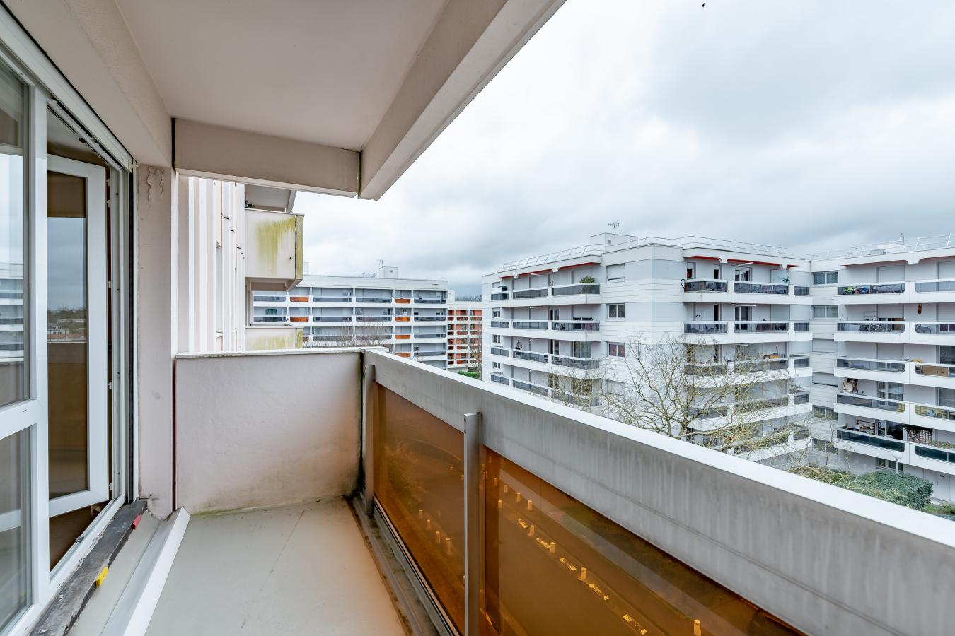 3 pièces - 5ème étage - 67m² - 165 000 € - Photo #2