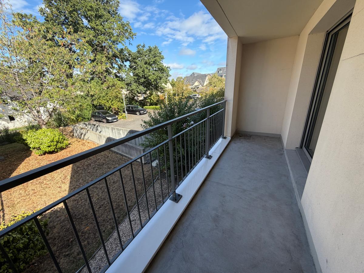 
																																							3 pièces - 
																																						1er étage - 66m² - 677,66 € - Photo #3