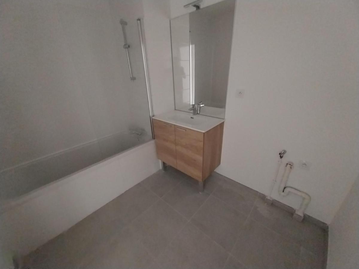 3 pièces - RDC - 64m² - 990,83 € - Photo #6