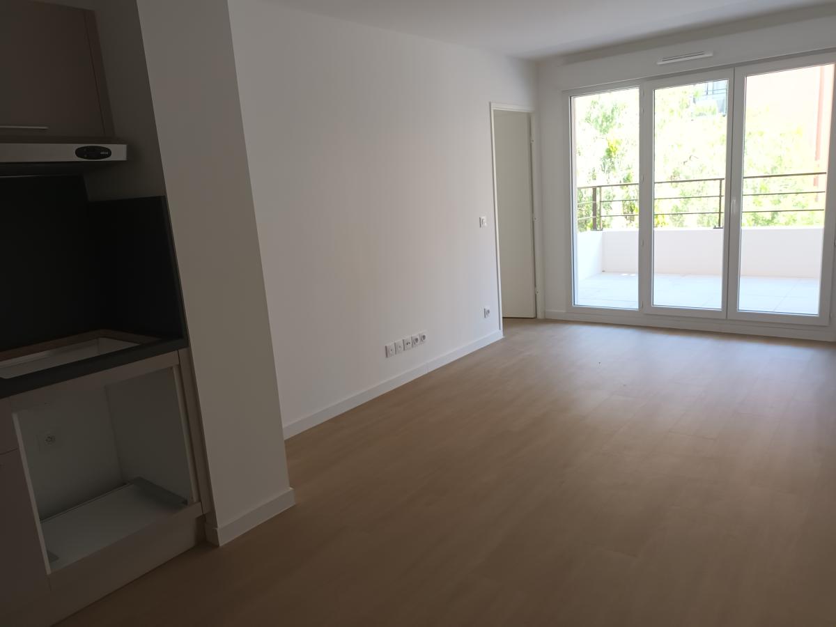 
																			2 pièces - 
																		2ème étage - 42m² - 859,60 € - Photo #4